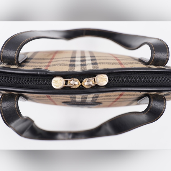 Authentic Burberry Haymarket Check Vintage Dome Bag - Picture 11 of 13